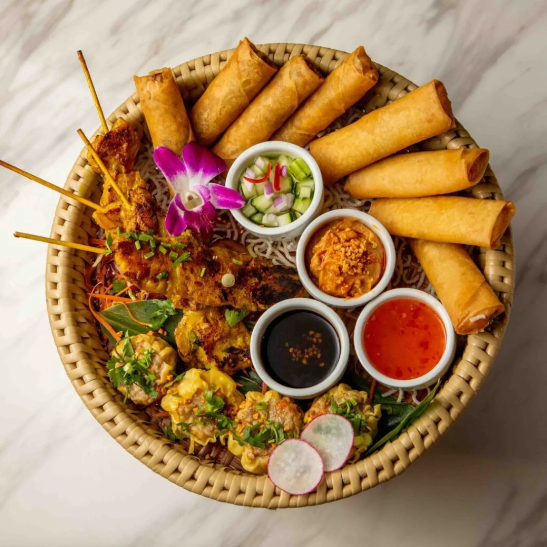 Noodle Plus, business photo 3